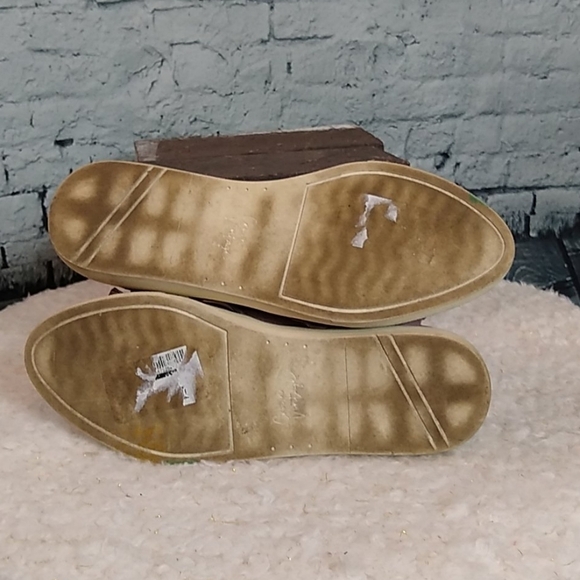 Crown Vintage Womens 7.5 Blush Ruffle Faux Suede Slip On Merie Flat Sneakers - Picture 9 of 15